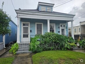 Building Photo - 622 S Scott St