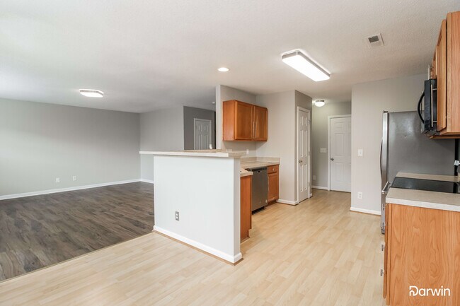 Building Photo - 2810 Green Crest Ct