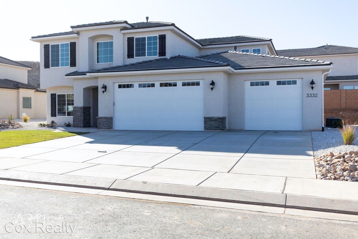 Primary Photo - 6 br, 3.5 bath House - 3332 Livia