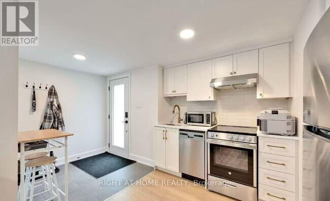 Photo du bâtiment - 1316 Dorchester Ave