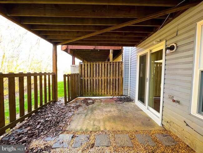 Building Photo - 12443 Old Colony Dr