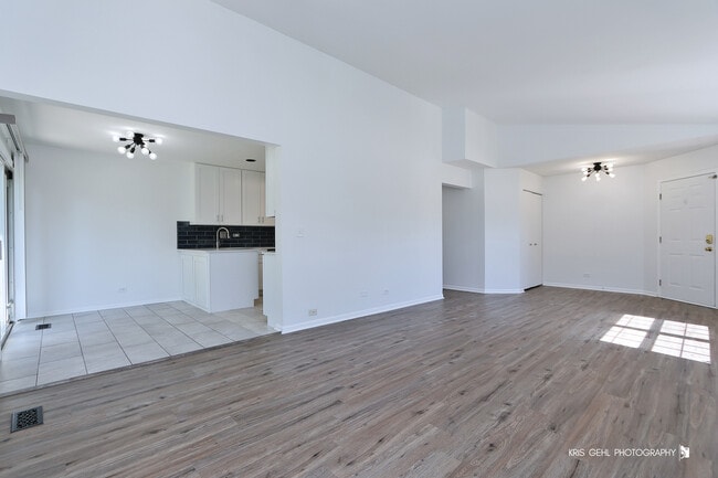 Foto del edificio - 211 Dogwood Ct