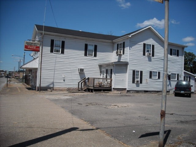Foto principal - 1107 S 3rd St