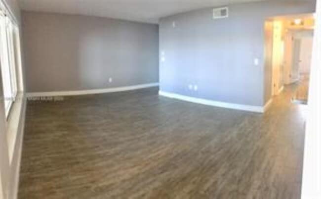 Building Photo - 2445 NW 33rd St