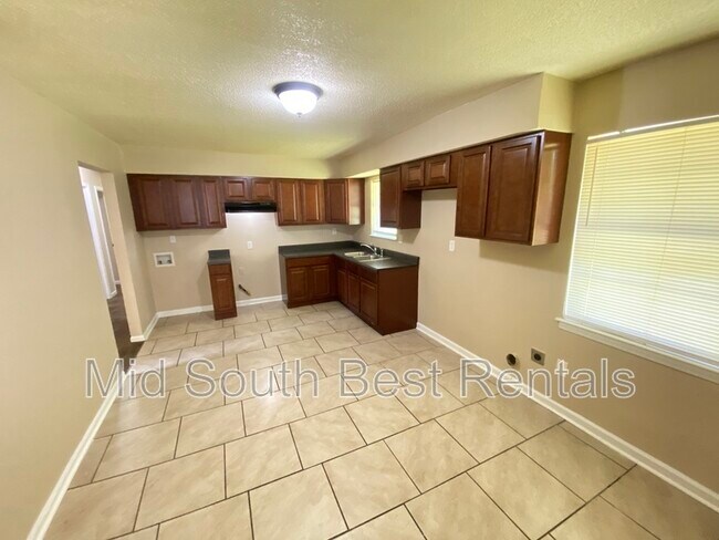Foto del edificio - 5306 Beaverton Dr