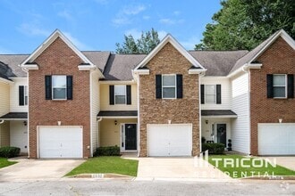 Building Photo - 6692 Villa Ct