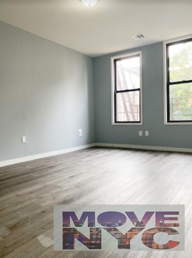 Building Photo - 840 E 156th St
