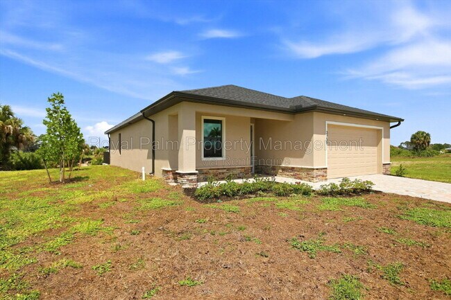 Building Photo - 3750 NE 13th Ave