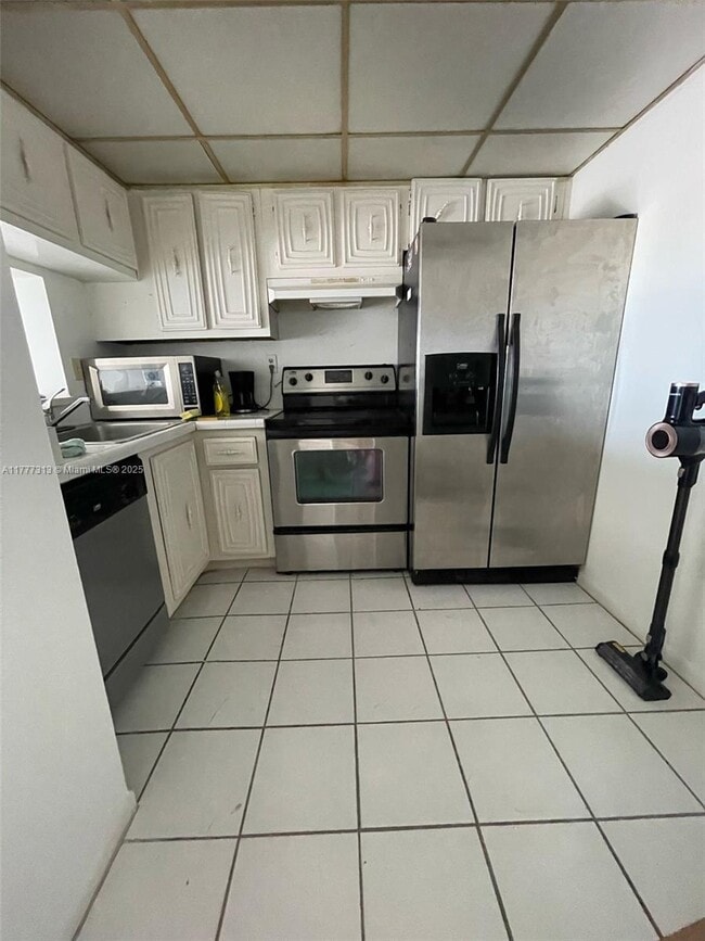 Building Photo - 496 NW 165th St