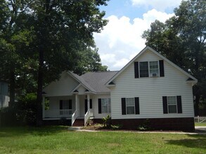 Building Photo - 1908 Durant Dr