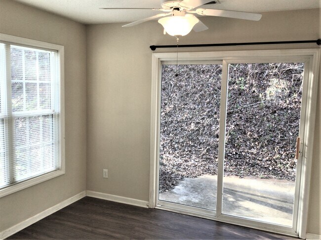 Building Photo - 5470 Regent Village Drive