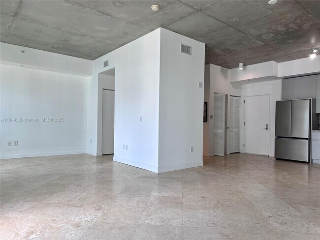 Building Photo - 2275 Biscayne Blvd Blvd