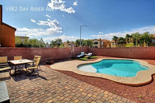 Foto del edificio - 5982 Day Rider Ave
