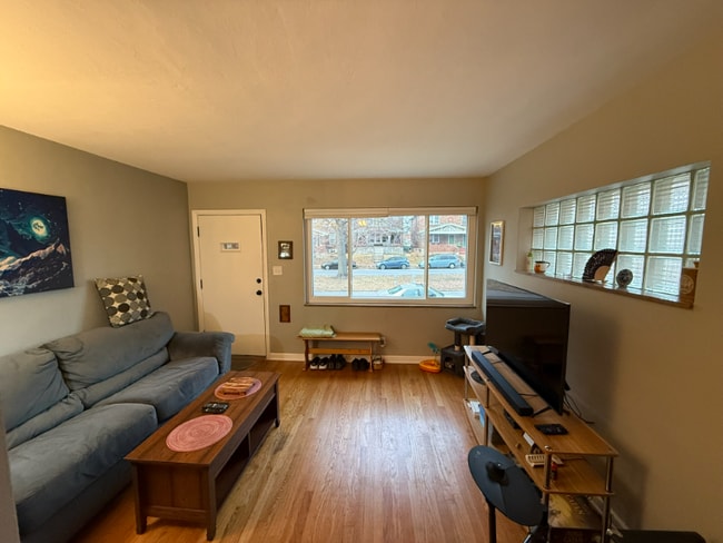 Building Photo - 4976 Oleatha Ave