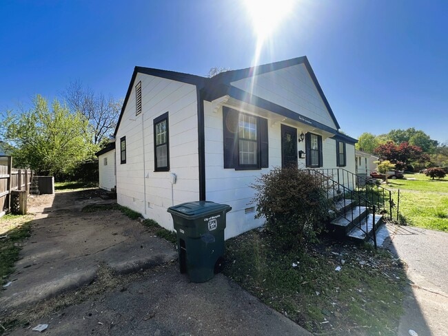 Photo - 4327 Zelda Ln House