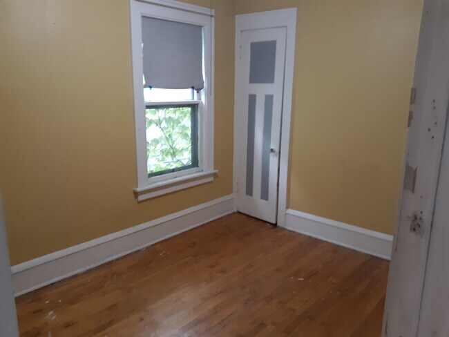 Foto del edificio - 3463 N Oakland Ave
