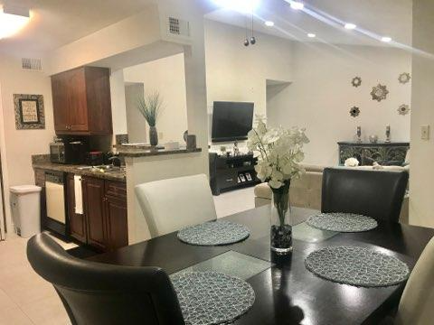 Foto del edificio - 2440 NW 33rd St