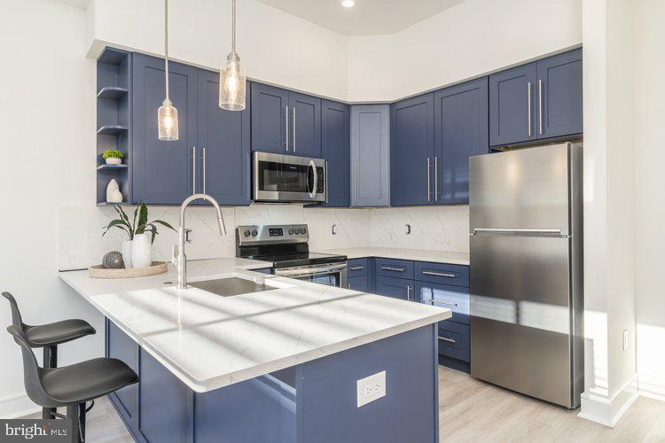 Foto principal - 4550 Mitchell St