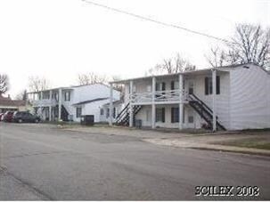 Primary Photo - 203 W Perry St