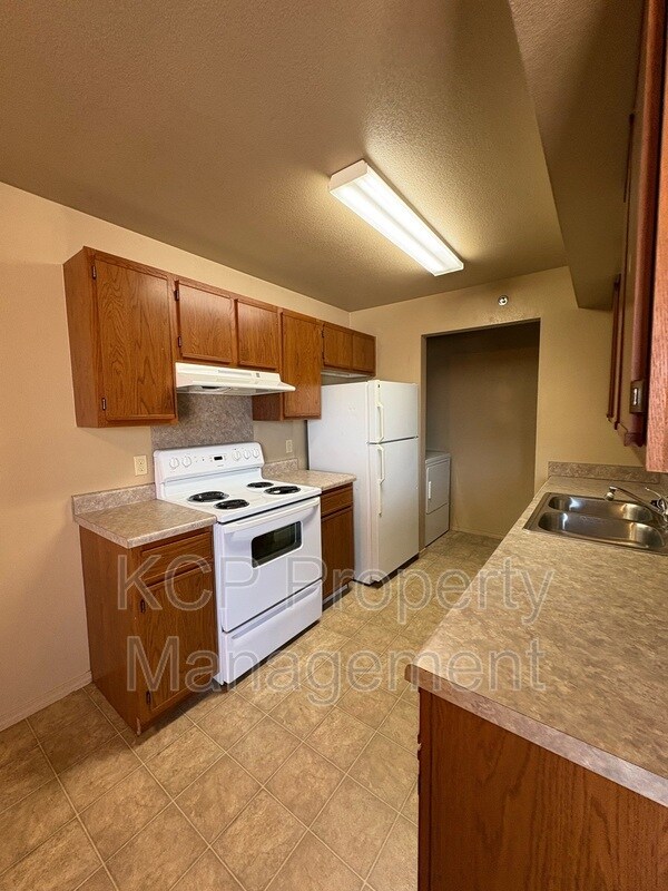 Foto del edificio - 6400 Massard Rd