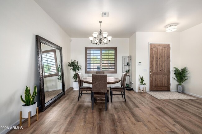 Building Photo - 1415 W Lavitt Ln