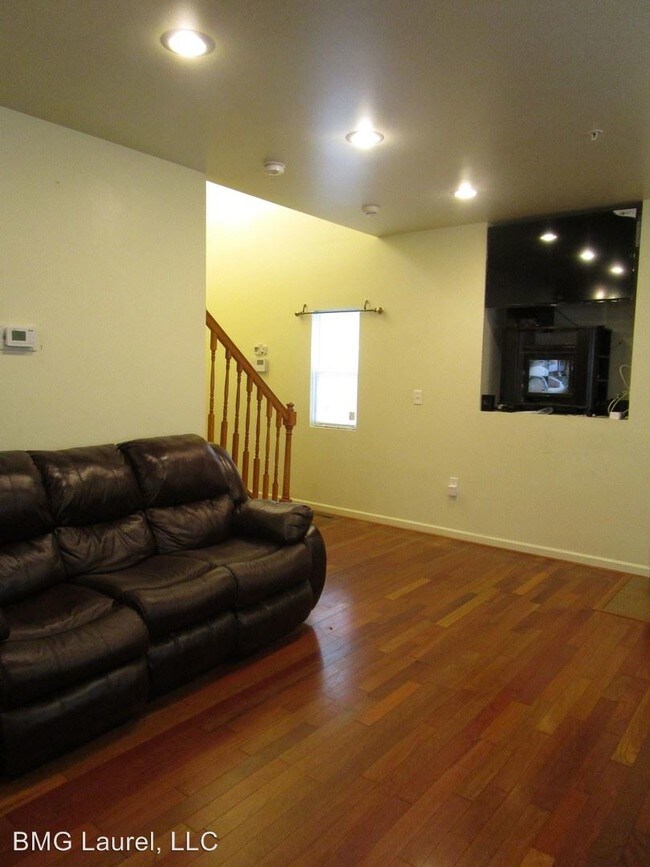 Building Photo - 3 br, 3.5 bath House - 5717 Kolb Street