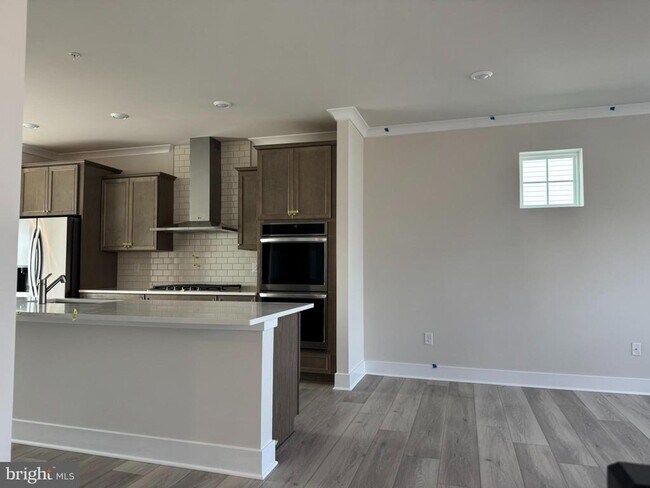 Foto del edificio - 7730 Meander Ct S