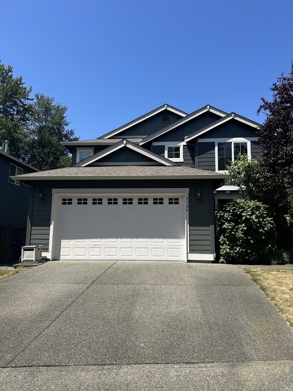 Foto principal - 5720 NE 1st Pl