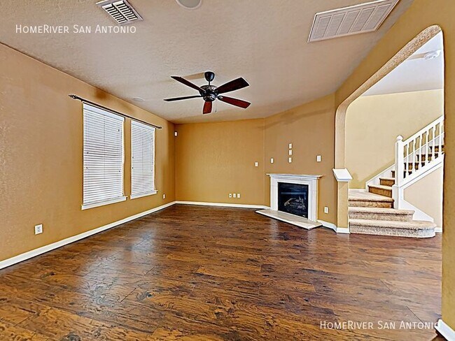 Building Photo - 137 Saddle Horn