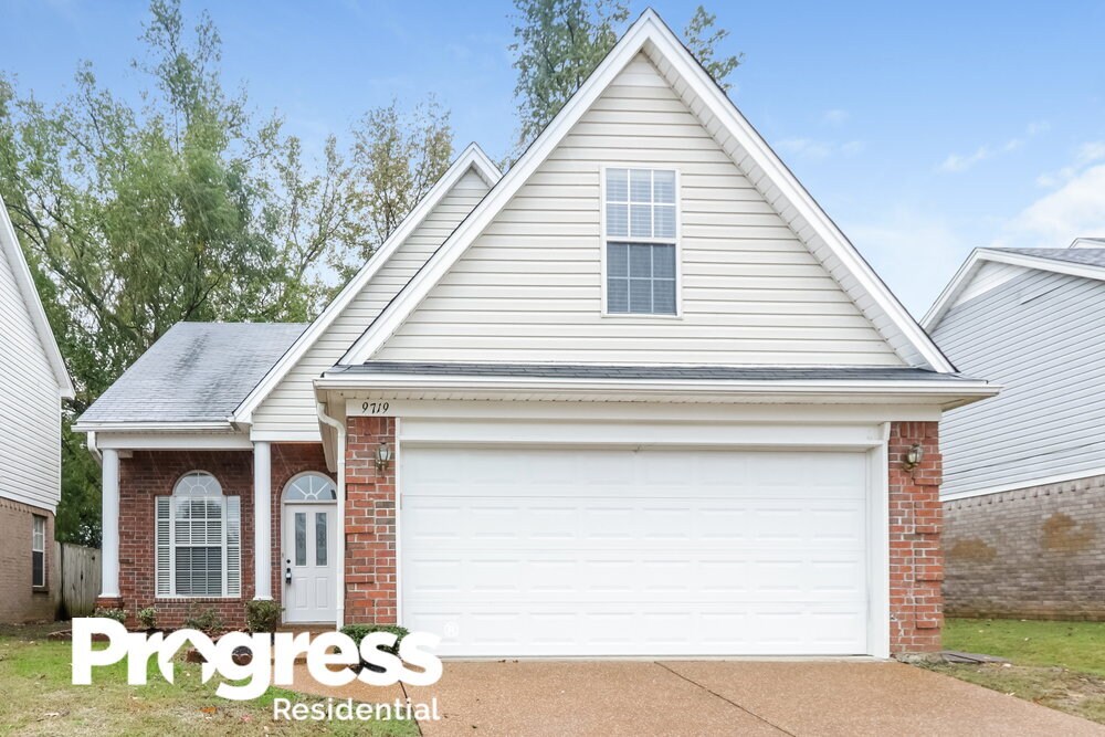 Foto principal - 9719 Dogwood Ct W