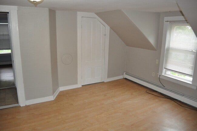 Building Photo - 70 Higley Rd