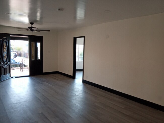 Foto del edificio - 2919 Asbury St