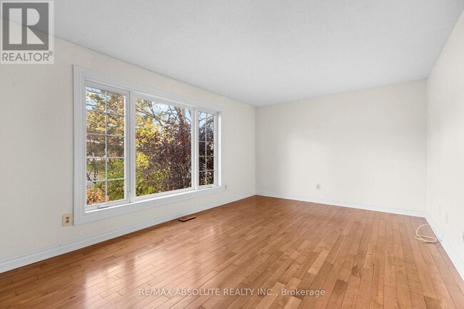 Photo du bâtiment - 16 Melanie Crescent