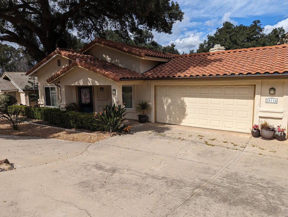 Foto principal - Beautiful 3 bedroom, 2 bath in San Diego C...