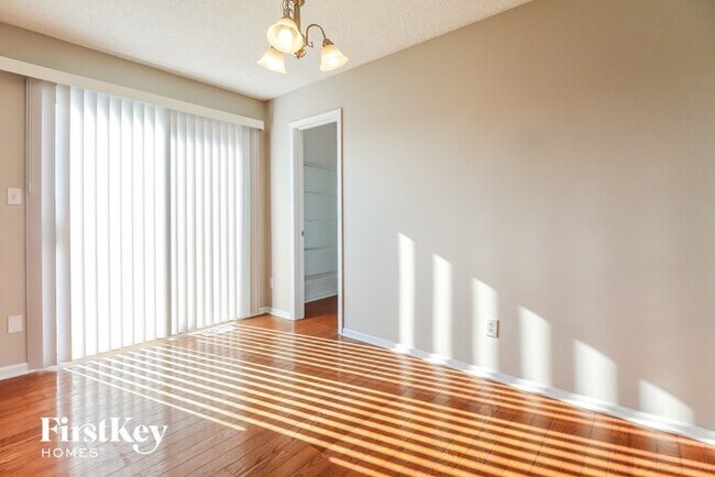 Foto del edificio - 8719 NE 116th St
