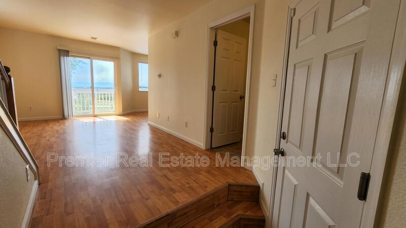 Primary Photo - 3200 S Federal Blvd