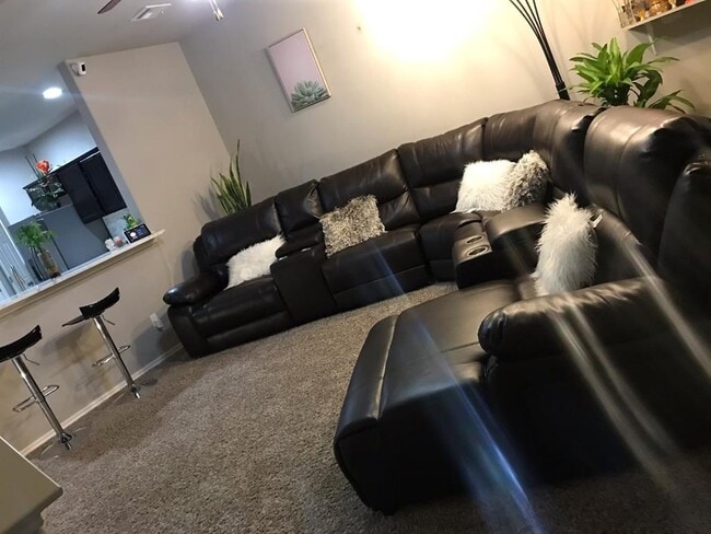 Foto del edificio - 10233 Hidden Village Dr