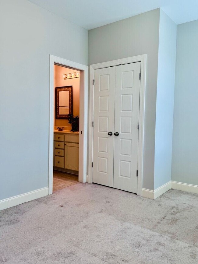 Building Photo - 1665 Quail Cir