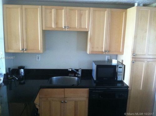 Building Photo - 4141 Nautilus Dr