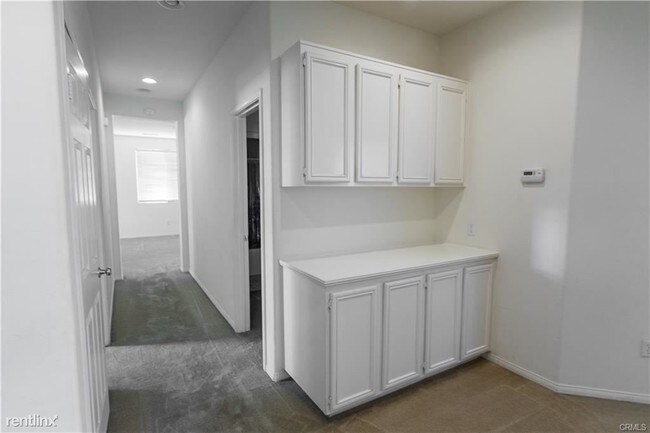 Foto del edificio - 4 br, 2 bath House - 2411 Kellogg Ct