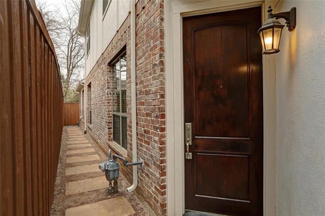 Foto del edificio - 6010 La Vista Dr