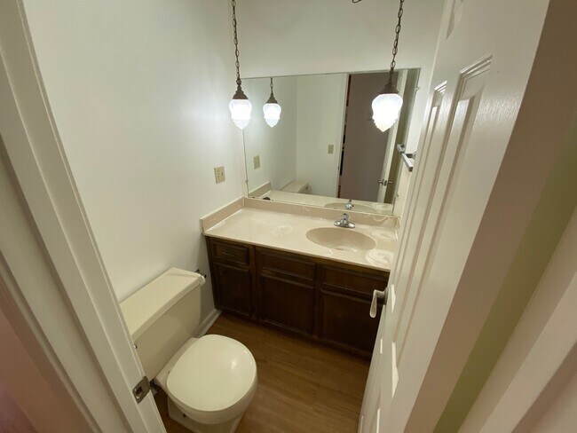 1/2 Bath - 215 Gum Hollow Rd
