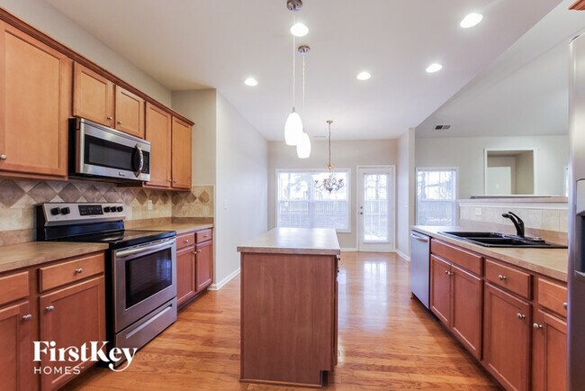 Building Photo - 5502 Fulton Ridge Dr