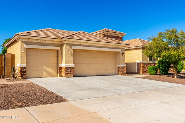 Building Photo - 9008 S 55th Dr