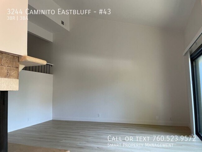 Foto del edificio - Great UTC/La Jolla Town home excellent loc...