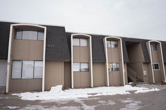 Building Photo - 627 N Tweedt St