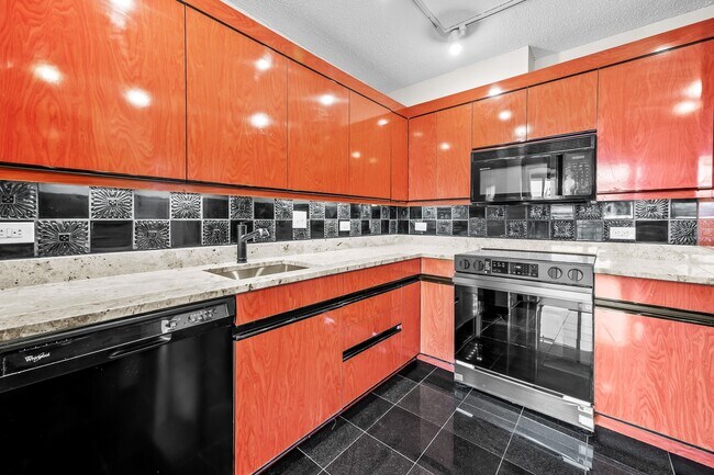Foto del edificio - 4100 N Charles St