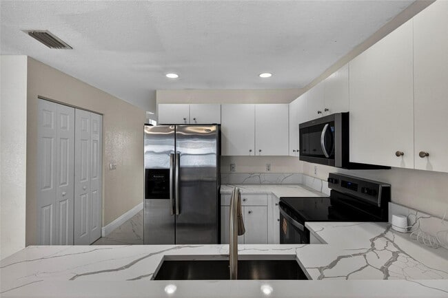 Building Photo - 85 Citrus Park Ln