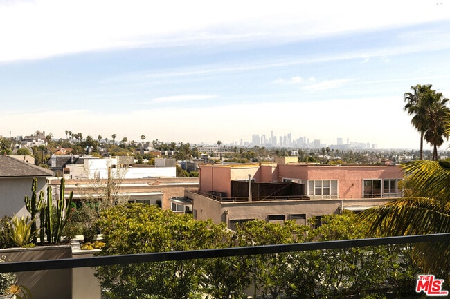 Building Photo - 8420 W Sunset Blvd