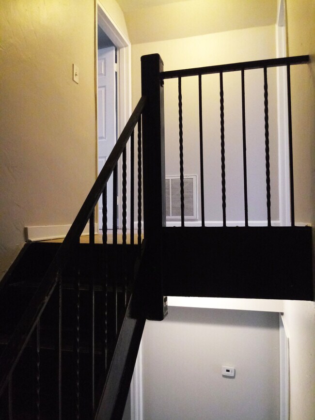 Hallway - 5147 Butler St
